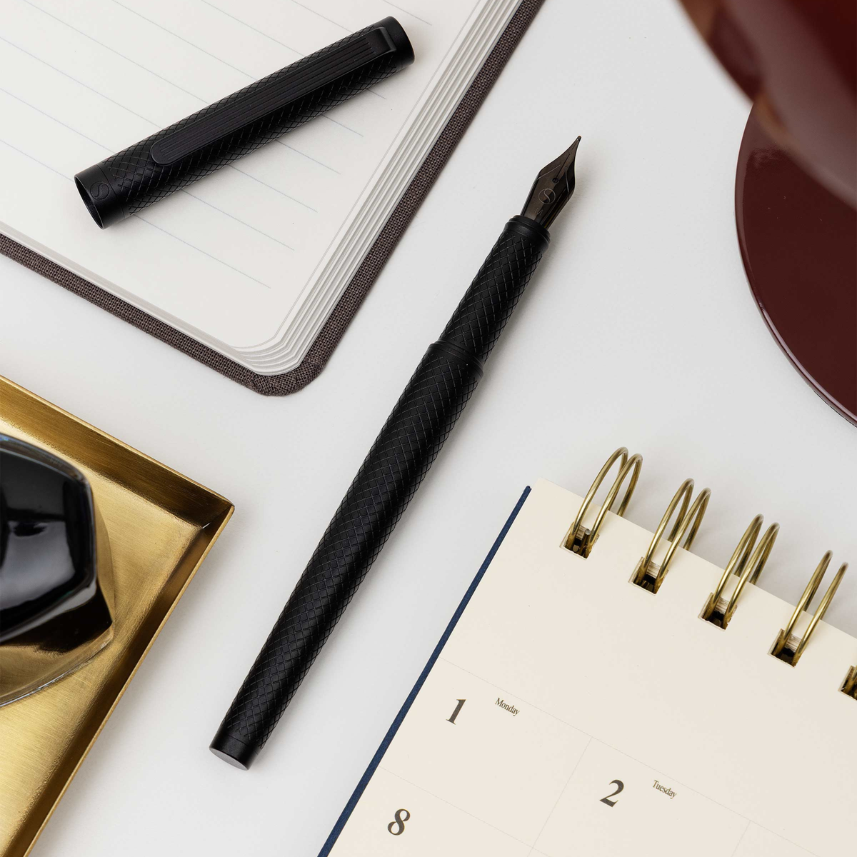 Scriveiner Premium Daily Black Carved Fountain Pen (Fine Nib)