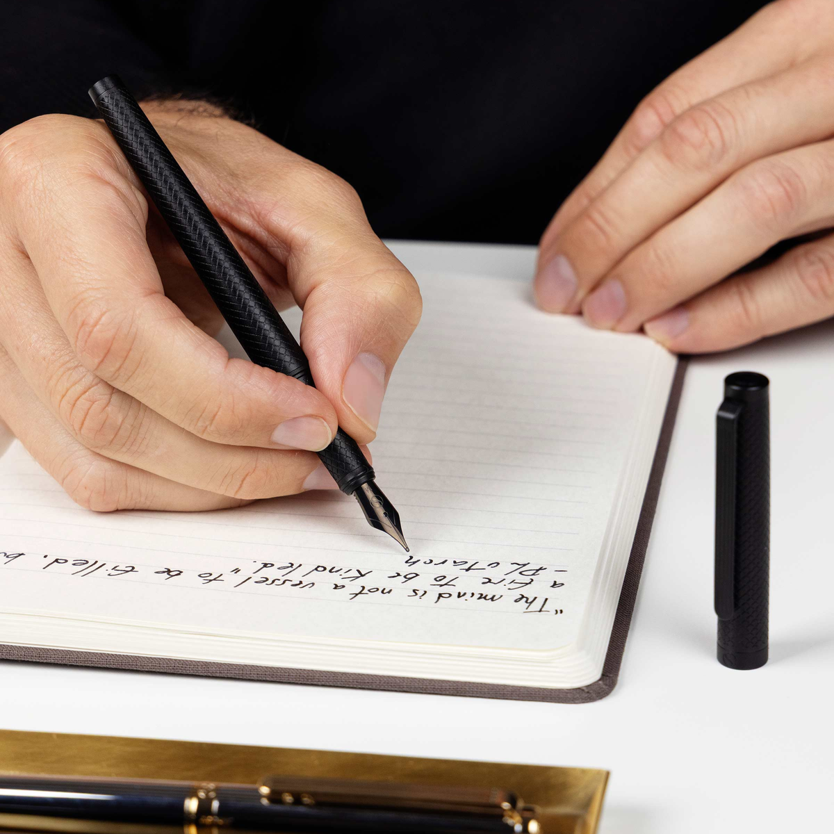 Scriveiner Premium Daily Black Carved Fountain Pen (Fine Nib)