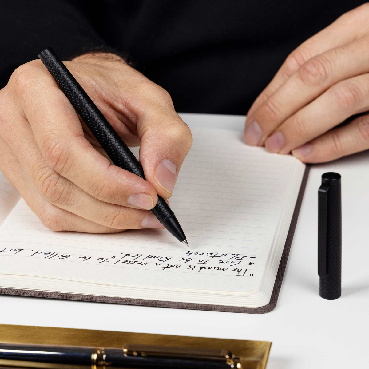 Scriveiner Premium Daily Black Carved Rollerball Pen