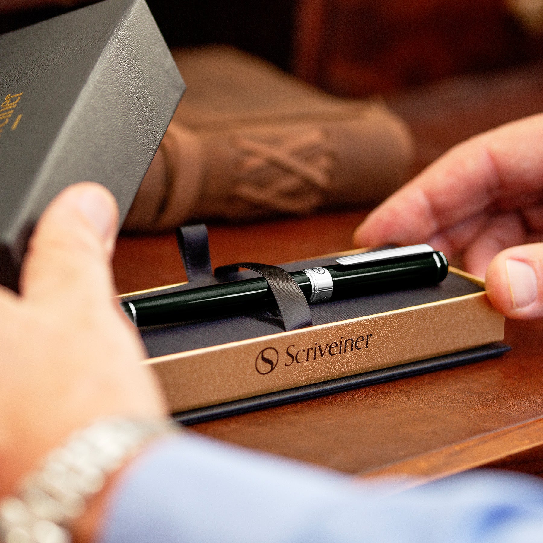 Classic Black Green Fountain Pen - Fine Nib