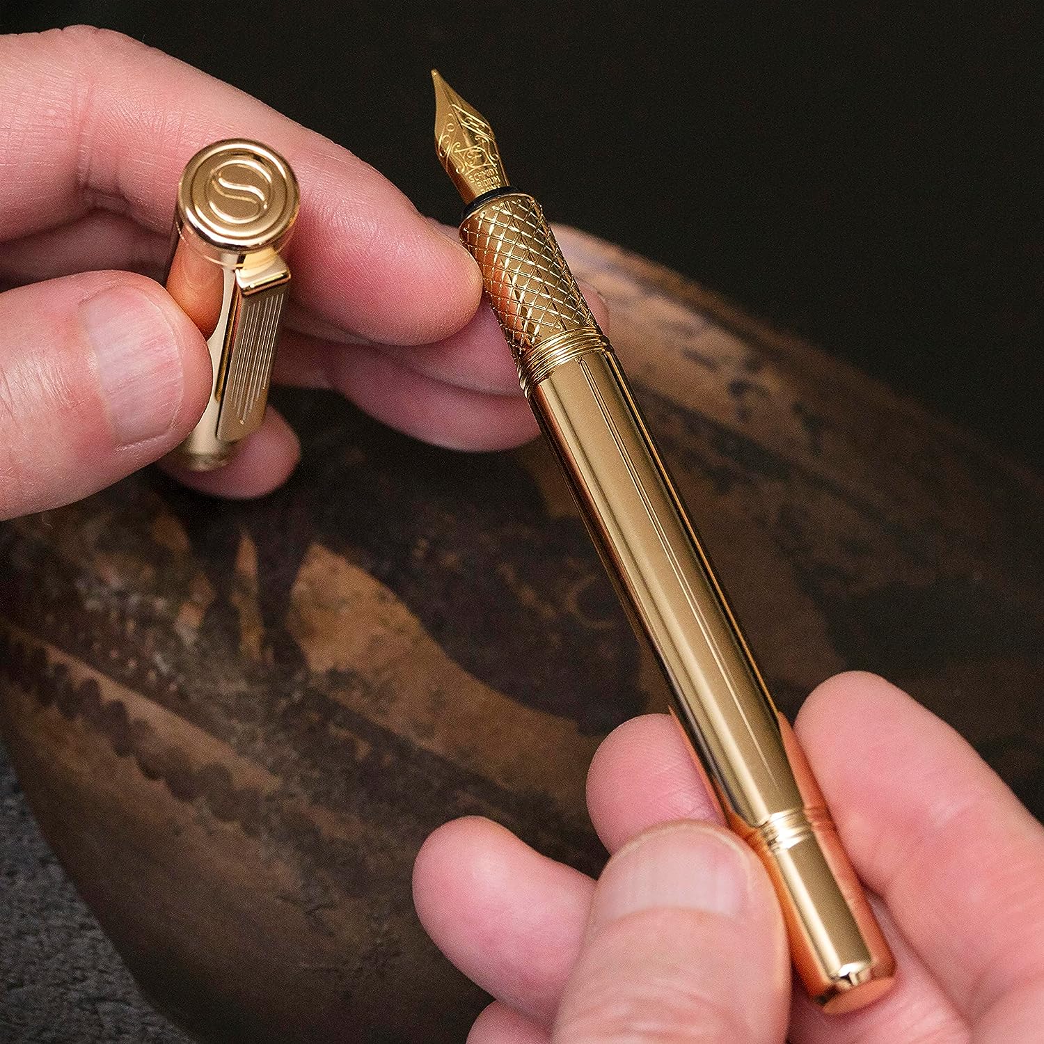 Scriveiner Gold Luxury Fountain Pen (Medium) - Award Winning - Heavy Pocket Pen, 22K Gold