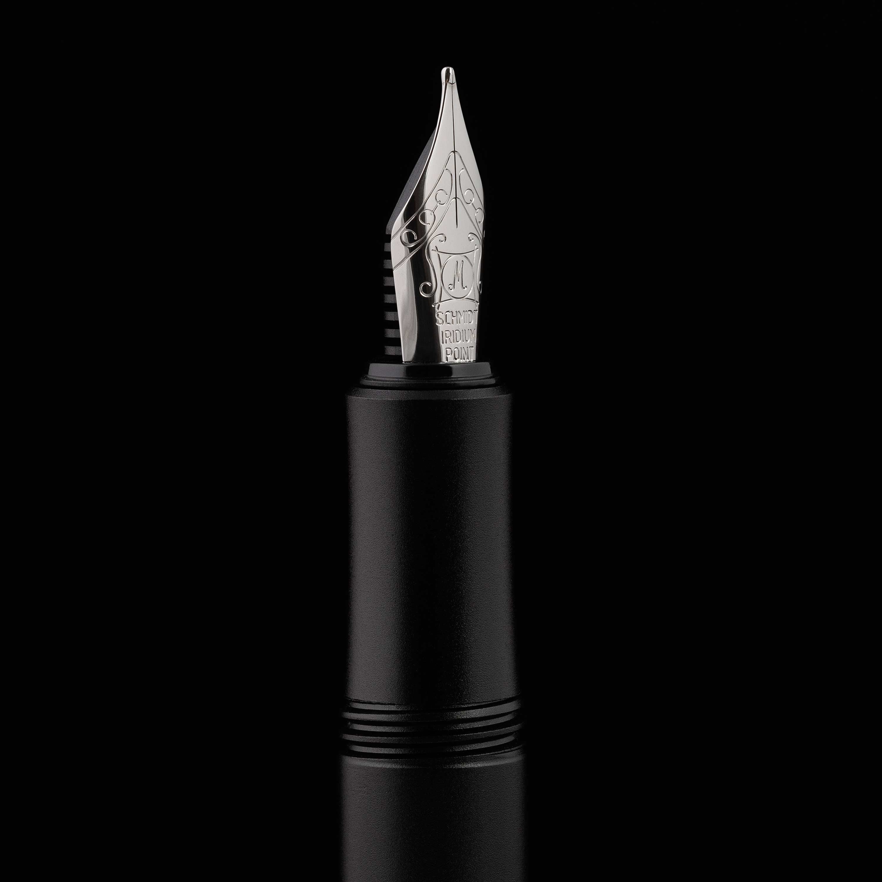 EDC Matt Black Fountain Pen - Medium Nib