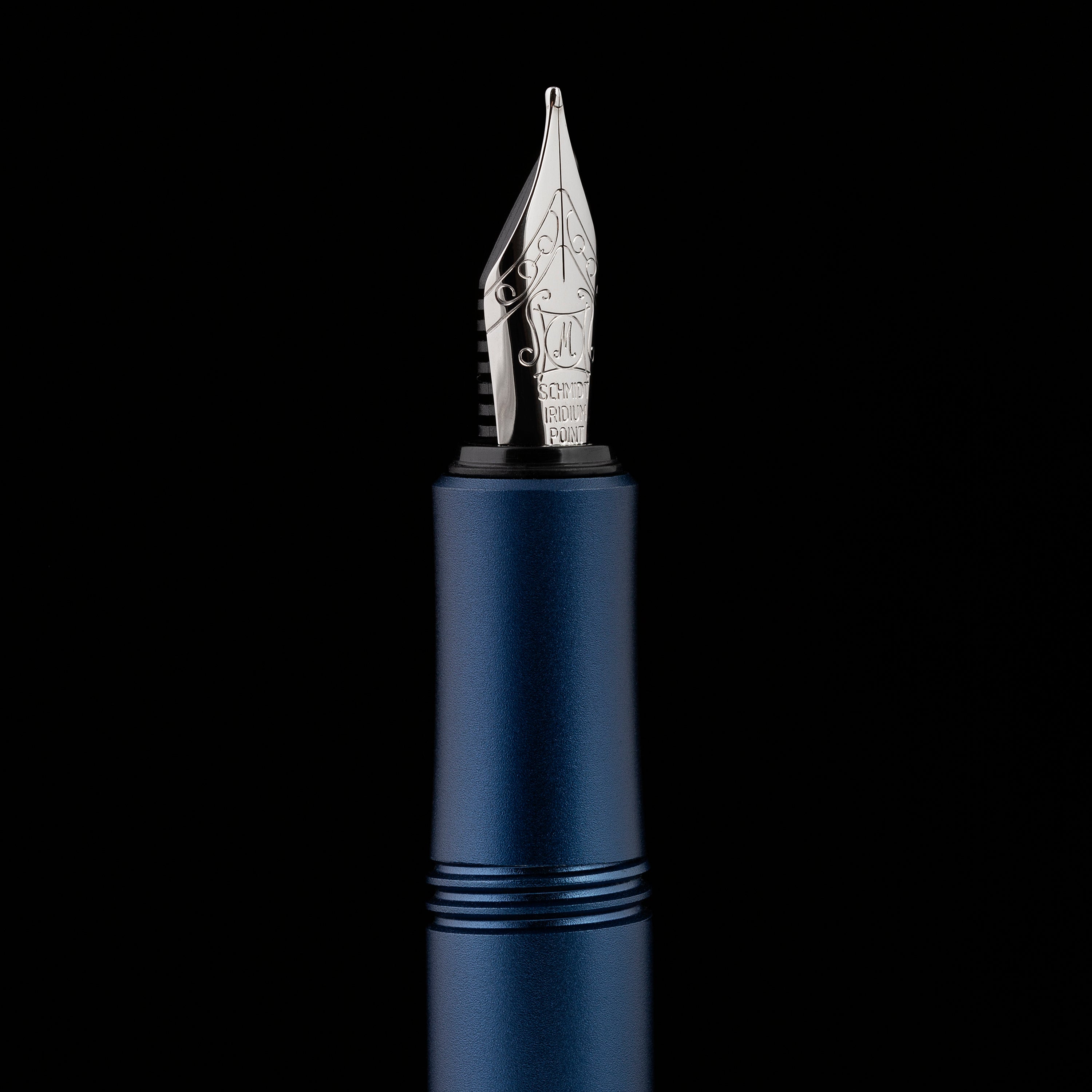 Stylo plume de luxe EDC Scriveiner (moyen), superbe stylo de poche bleu mat, finition chromée