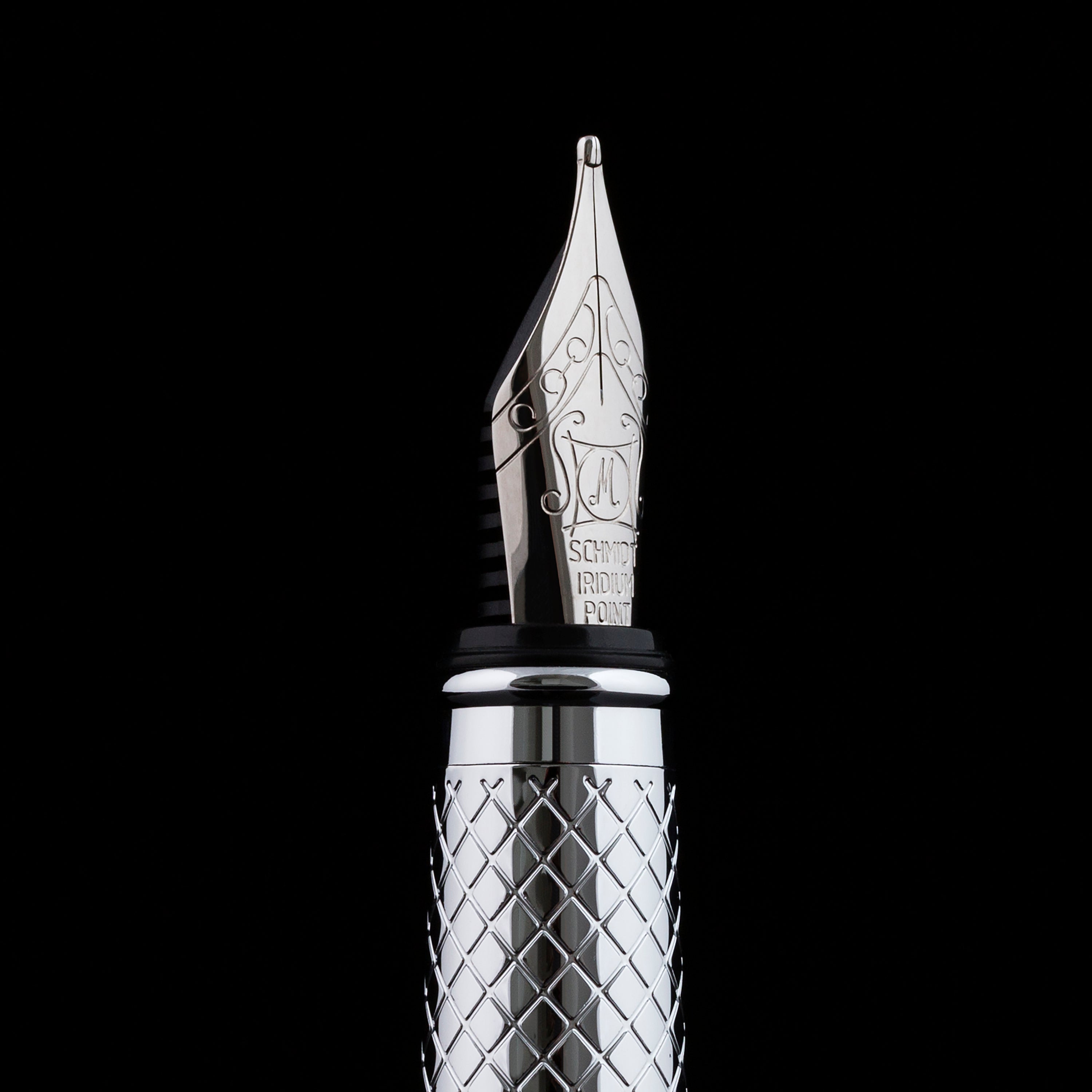 Classic Stainless Steel Fountain Pen - Medium Nib