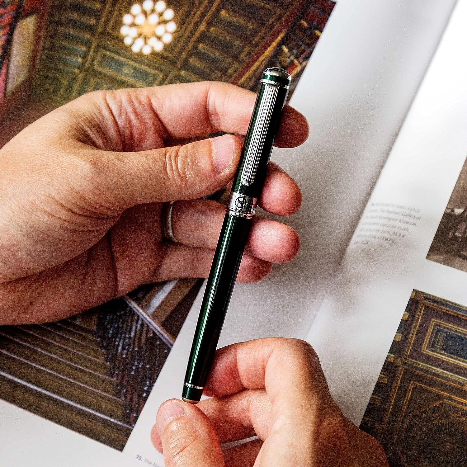 Scriveiner Black Green Fountain Pen - Stunning Luxury Pen with Chrome Finish